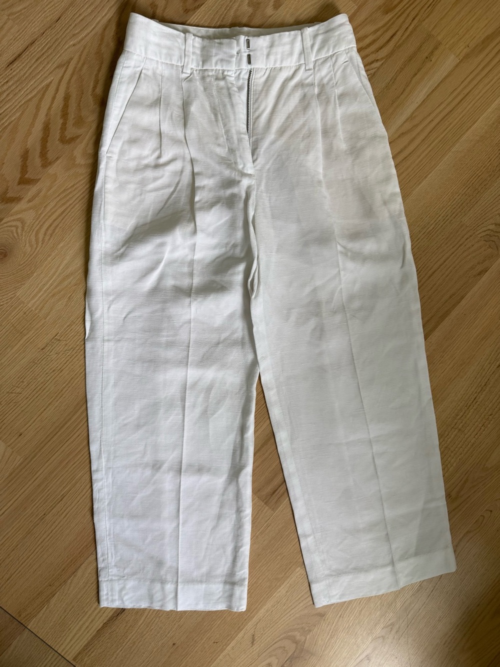 Aritzia Wilfred The Effortless Pant Cropped - White - Size 0 - Picture 4 of 5
